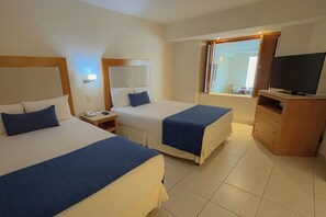 1 bedroom, WiFi, bed sheets, wheelchair access - Beachfront and Partial View! (Puerto Vallarta)