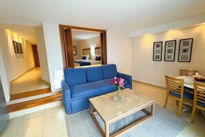 Interior - Beach Access and Partial View! (Puerto Vallarta)