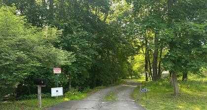 Retreat on 4.83 Acres—Fenced Dog Yard & Peaceful Family Escape w/Pool & WIFI