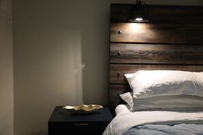 2 bedrooms, desk, free WiFi, bed sheets