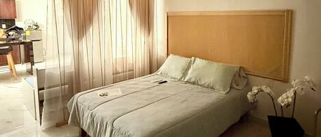 1 bedroom, WiFi, bed sheets