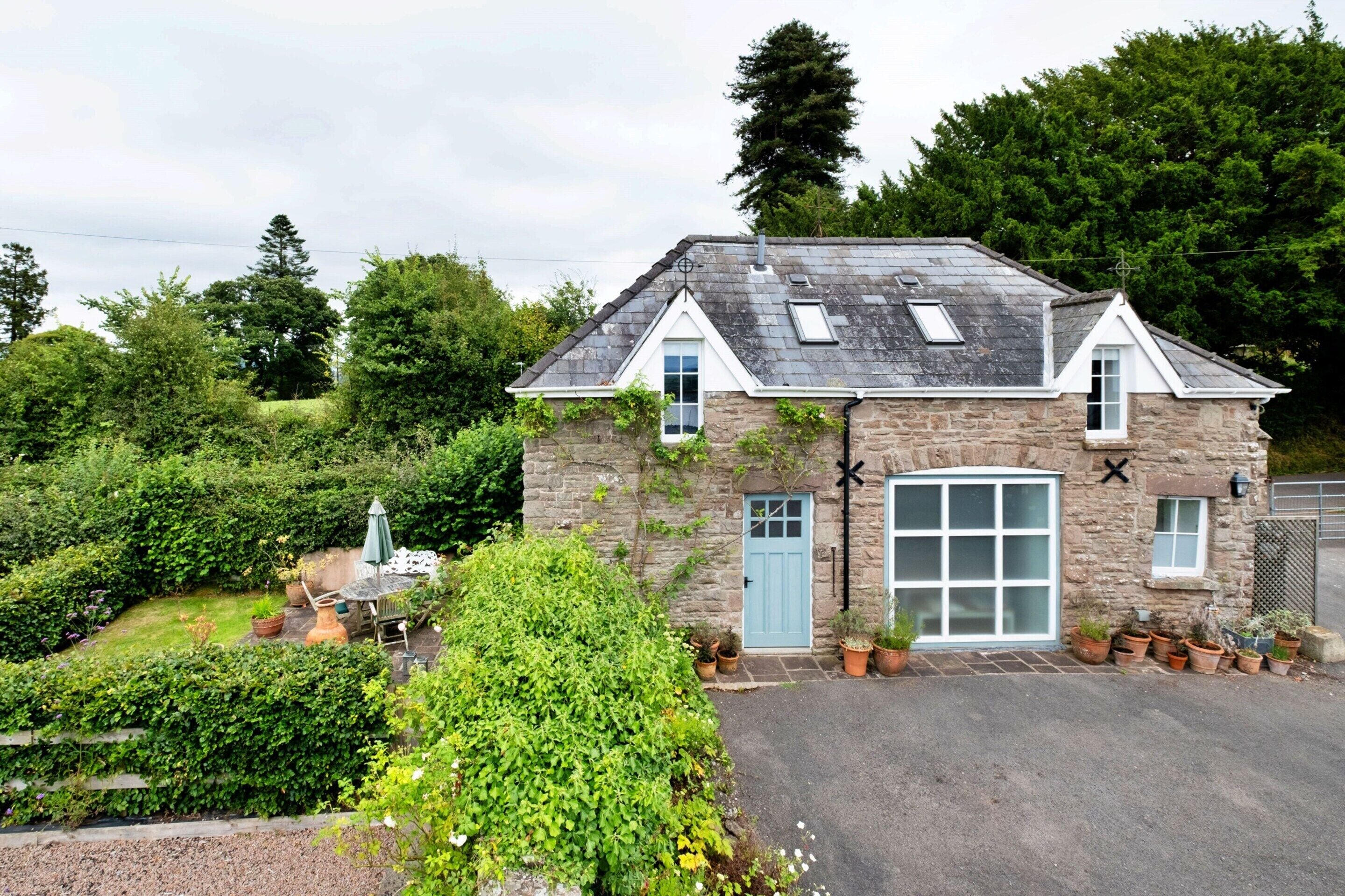 Cottage | Bahagian luar