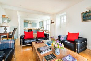 Cottage | Living room