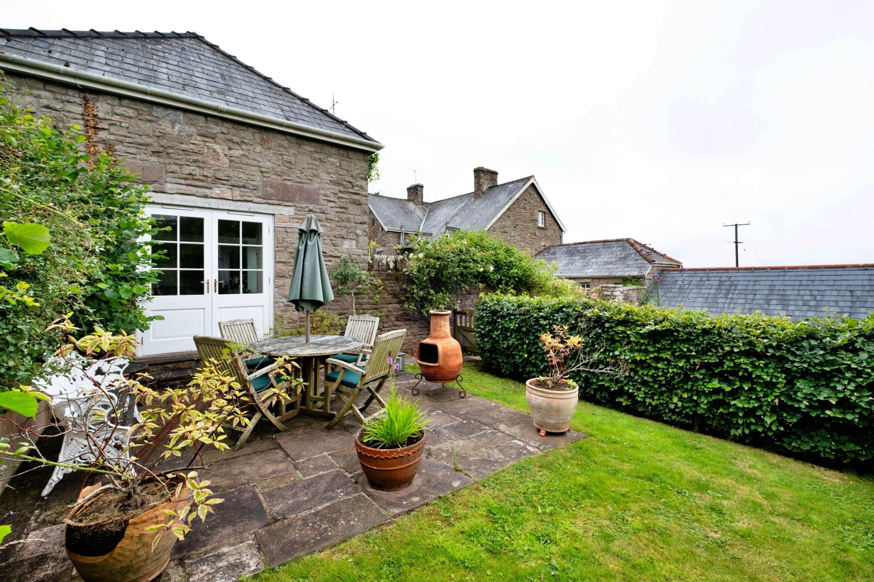 Cottage | Outdoor dining