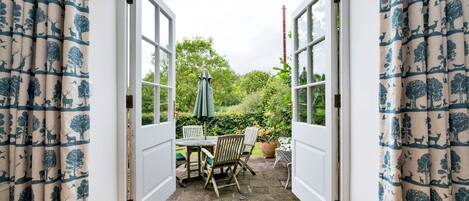 Cottage | Bahagian dalam