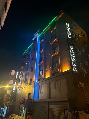 Fachada de la propiedad