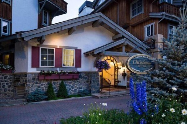 Exterior - Cozy and Convenient 2BR in Vail Village - Walk to Gondola One (Vail)