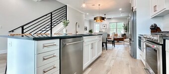 Watula on the Square - Luxury Downtown Retreat