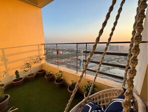 Property grounds - Flat Near PariChowk- Buddieshome (Greater Noida)