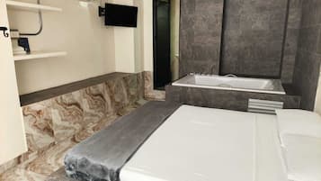 Desk, laptop workspace, free WiFi