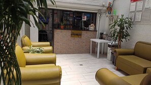 Reception - Hotel Villanueva Comfort (Medellín)