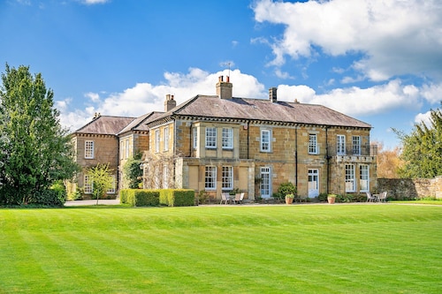 Lodge in Thirsk With Spa & Scenic Countryside
