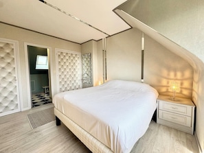 4 bedrooms