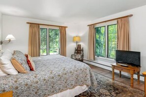 Exterior - 2 Bedroom Mountain Condo in Vail Village at Gondola One (Vail)