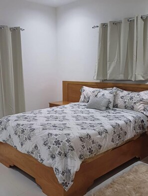 2 bedrooms, WiFi, bed sheets