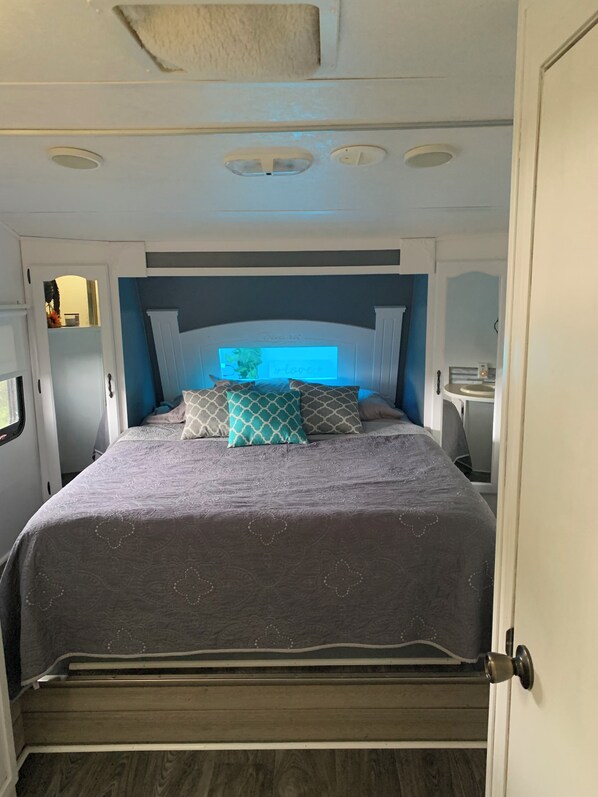 4 habitaciones, wifi gratis y ropa de cama 