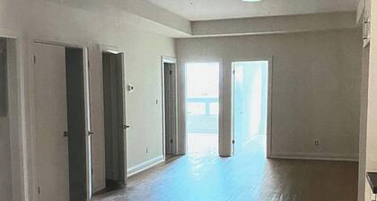 New 2 bedroom apartment in Toronto
782 St. Clair ave.west