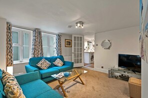 Cottage | Living area - Cottage in Mevagissey Near Harbor & Beaches (St Austell)