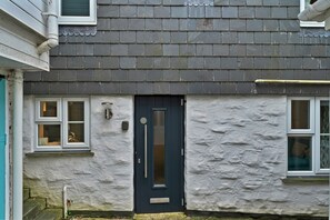 Exterior - Cottage in Mevagissey Near Harbor & Beaches (St Austell)