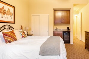 1 bedroom, desk, iron/ironing board, travel cot