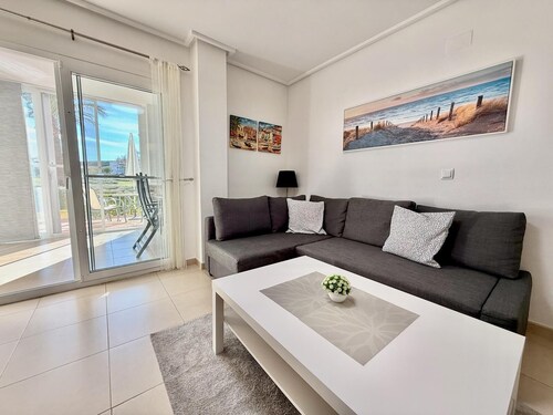 Charming 2-bedroom resort with AC, WiFi in nice Sucina