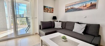 Charming 2-bedroom resort with AC, WiFi in nice Sucina