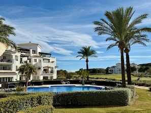 Outdoor pool - Charming 2-bedroom resort with AC, WiFi in nice Sucina (Sucina)