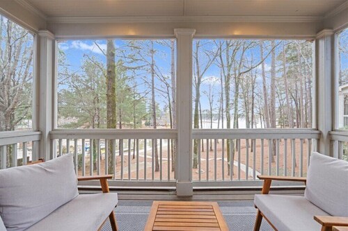 Lake Oconee - Waterfront 3 BR, 3 BA condo inside Reynolds, Greensboro, GA.