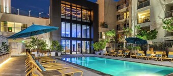 Chic 1-bedroom apartment in marvelous West Hollywood with fitness room, AC