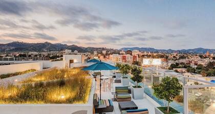 Chic 1-bedroom apartment in marvelous West Hollywood with fitness room, AC