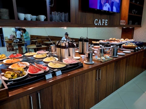 PREMIUM HOTEL FRUTAL 