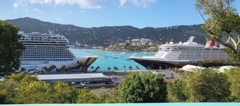 Charming studio with AC and WiFi in awesome Charlotte Amalie East