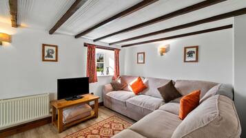Cottage | Living room