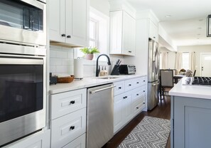 Fridge, microwave, oven, stovetop - Walk to Track & Broadway | King Suite + Outdoor Dining & Fire Pit (Saratoga Springs)