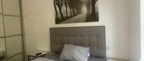 1 Schlafzimmer, WLAN, Bettwäsche