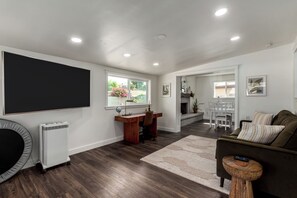 TV, fireplace, stereo - Organic Wellness Home in Moon Valley, Moon Valley Casa (Phoenix)