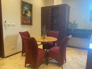 Dining room - Boutique Hotel Casa Grande, Tropical Journey Familiar Suite, 2 BR (Santo Domingo)