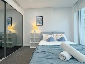 2 chambres, fer et planche à repasser, Wi-Fi, draps fournis