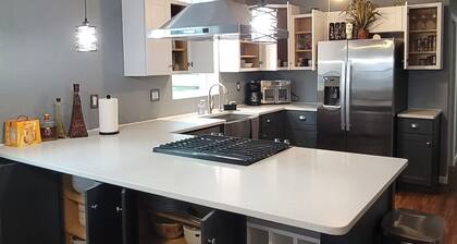 LAKEFRONT HOME in Lake Tawakoni -Wills Point