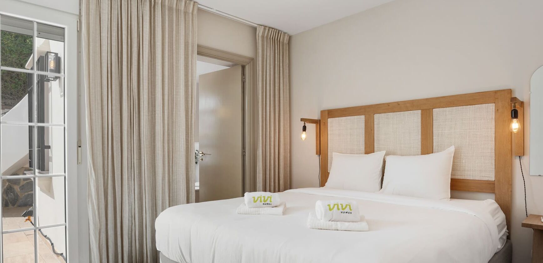 3 bedrooms, in-room safe, iron/ironing board, free WiFi