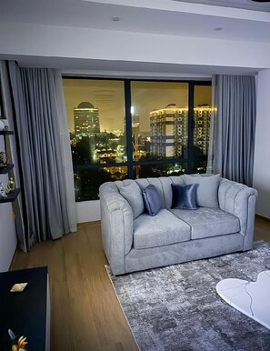 1 bedroom, in-room safe, iron/ironing board, free WiFi