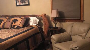 3 makuuhuonetta, silitysrauta/-lauta, internet, vuodevaatteet