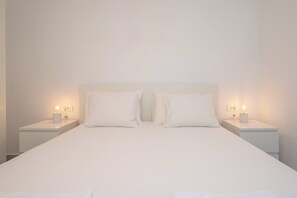Apartment, Sea View | Desk, laptop workspace, iron/ironing board, free WiFi - Beachfront apartments Nincevic (Trogir)