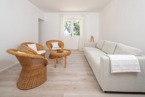 Apartment, Balcony, Sea View | Desk, laptop workspace, iron/ironing board, free WiFi - Beachfront apartments Nincevic (Trogir)