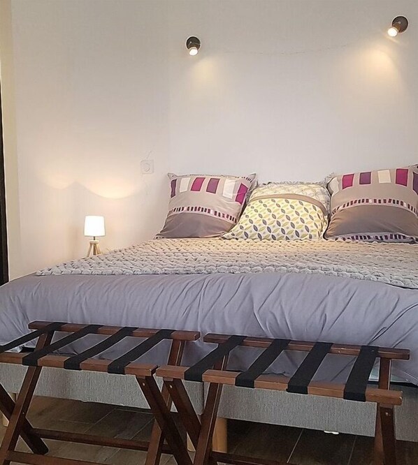 4 bedrooms, travel cot, free WiFi