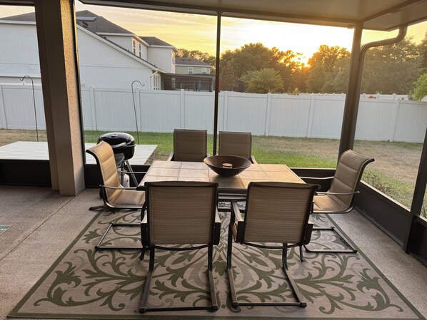 Outdoor dining