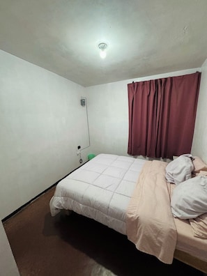 2 chambres, fer et planche à repasser, accès au Wi-Fi (inclus)