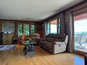 Televisor i llar de foc 