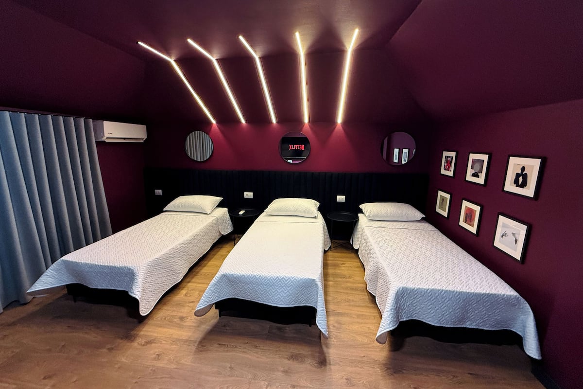 Tripla Deluxe | 1 camera, tende oscuranti, insonorizzazione, ferro/asse da stiro