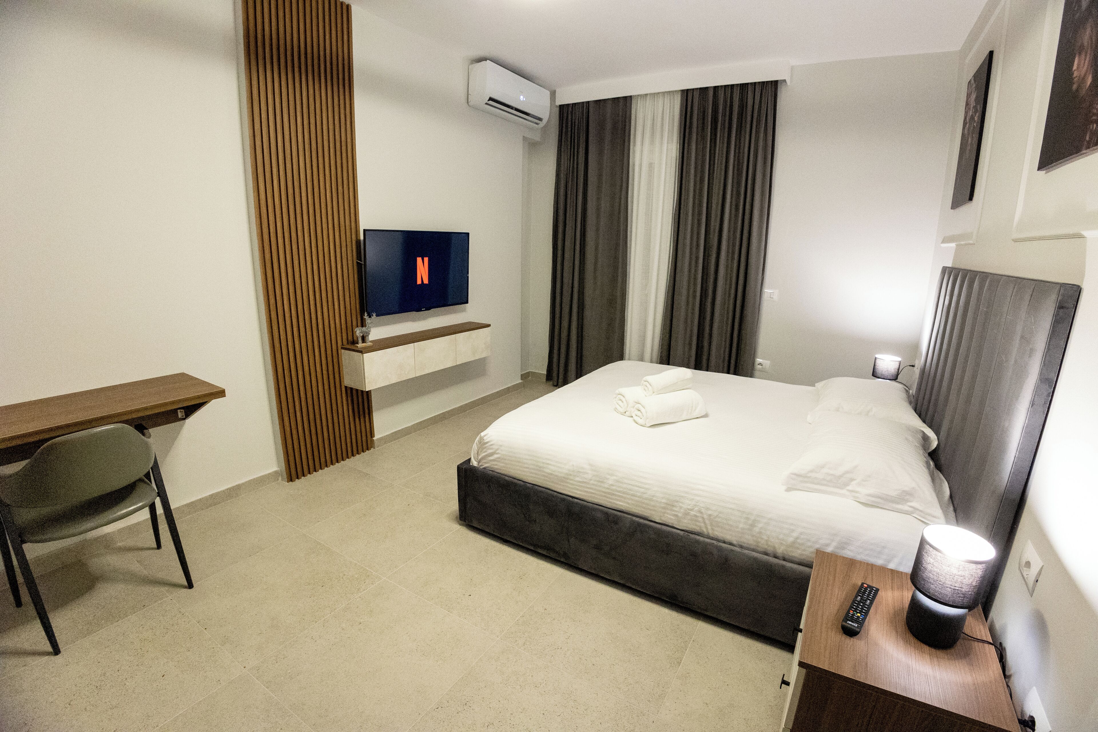 Appartement Exclusif | Salle de bain | Chaussons